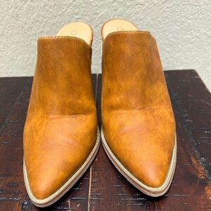 Abound Western Mules rich brown size 7